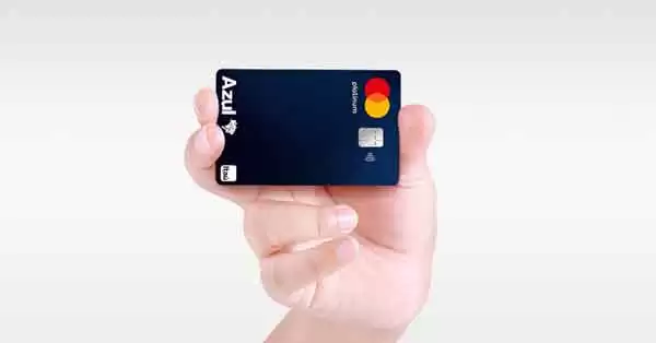 Cartão Itaucard Azul: viagens com descontos